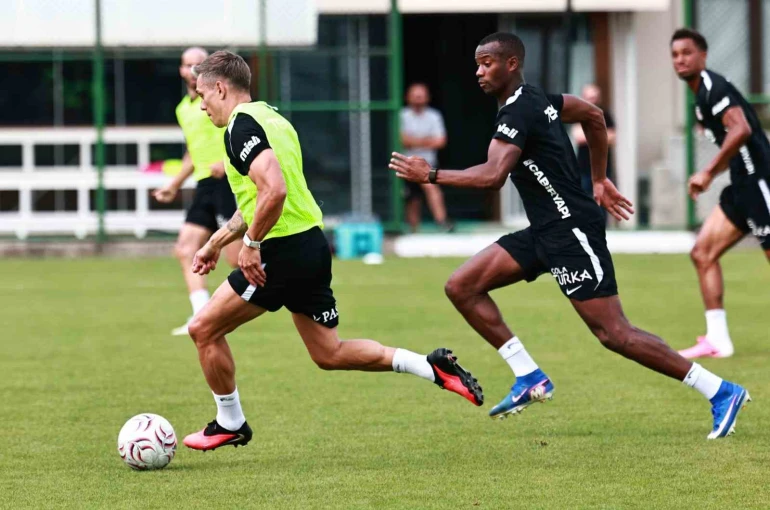 Beşiktaş’ta, Hradec Kralove maçı hazırlıkları devam etti