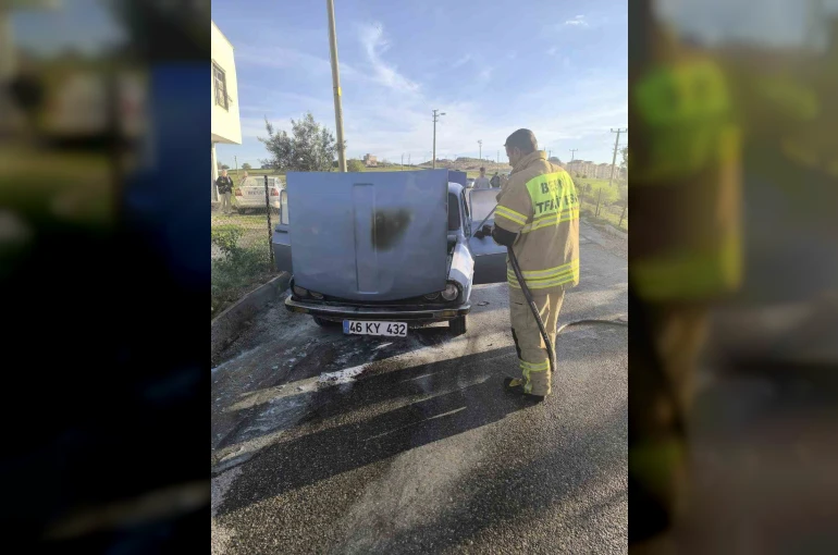 Besni’de otomobil alev aldı