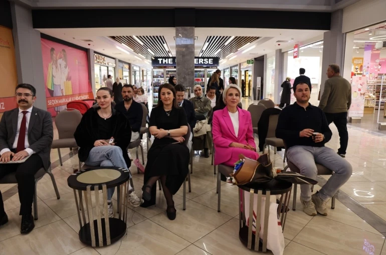 BEUN Bilim Kafe’de Ahmet Yenilmez’den "Sanat, Toplum ve Sahne" söyleşisi