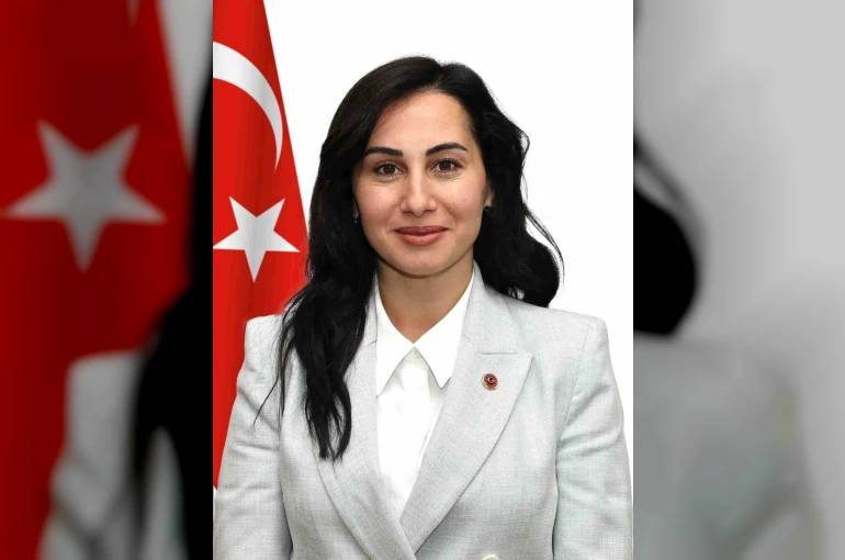 Beykoz Belediye Başkan Vekili Özlem Gürzel CHP’den istifa etti
