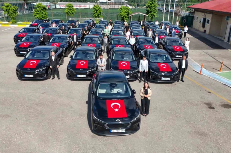 Beykoz Belediyesi filosuna dahil ettiği 35 yeni Togg ile yıllık 46 milyon TL tasarruf sağlayacak 