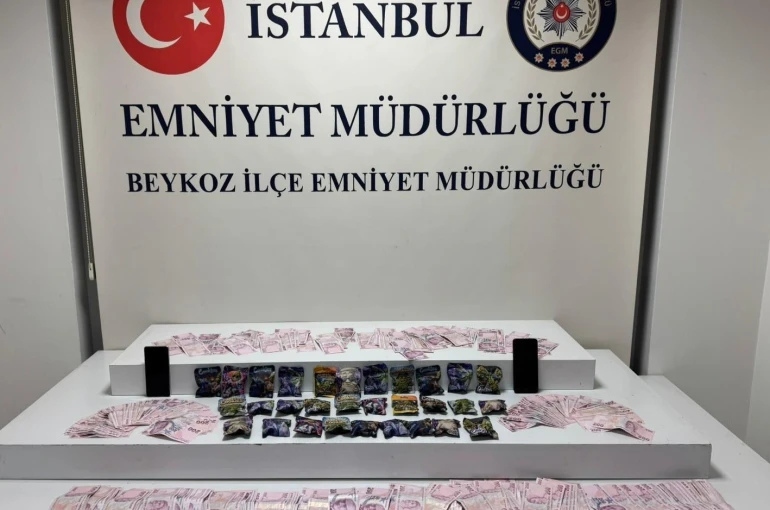 Beykoz’da narkotik köpeği "zula"yı affetmedi: 236 gram marihuana ve 64 bin TL ele geçirildi