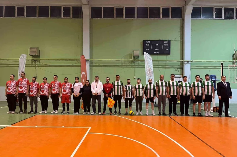 Beylikova’da voleybol turnuvası görkemli finalle tamamlandı