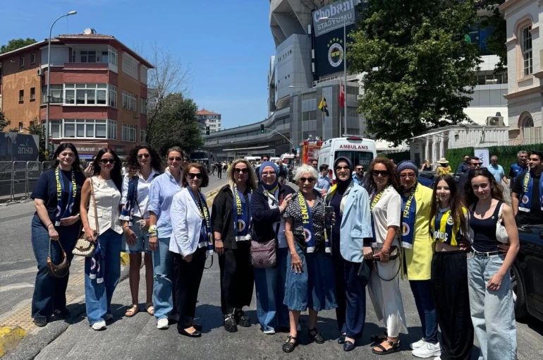 Beyoğlu Fenerbahçeliler Derneği’nden olağanüstü genel kurula yoğun katılım