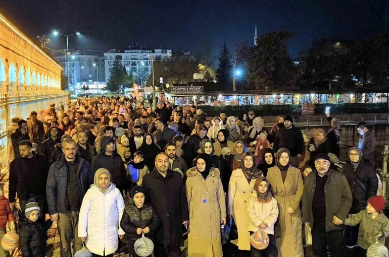 Beyşehir’de fenerler yandı, üç aylar başladı