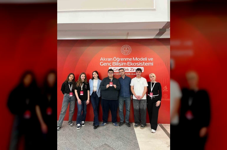 Bilecik GençTek ekibi Ankara’daki zirveye katıldı