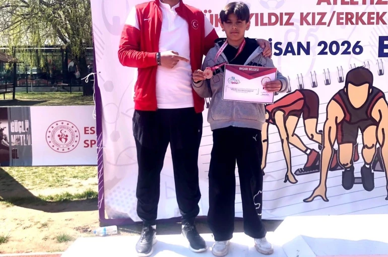 Bilecikli sporcular madalyaları topladı