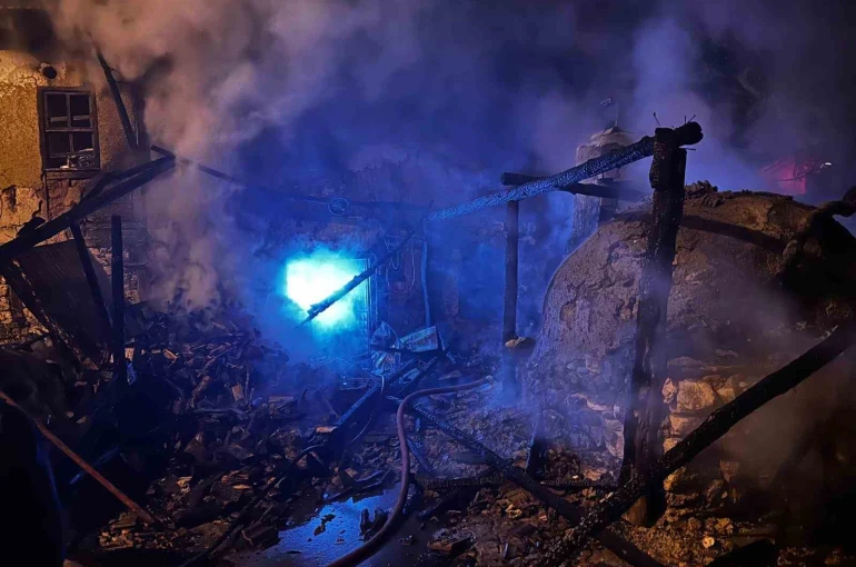 Bilecik’te çıkan yangın korkuttu