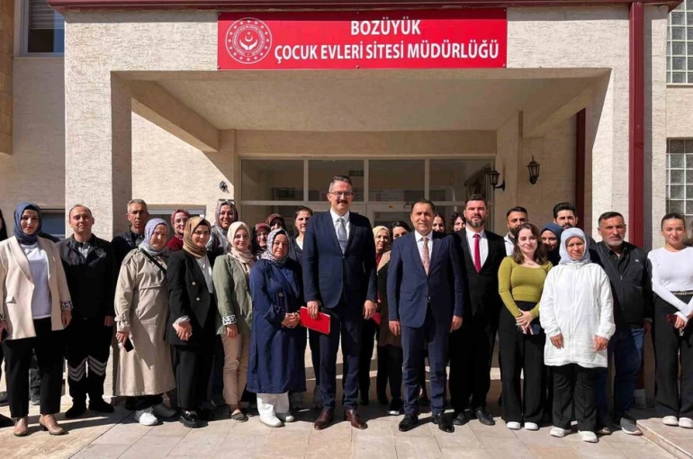 Bilecik’te Çocuk Evleri Sitesi Müdürlüğü’nde anlamlı buluşma