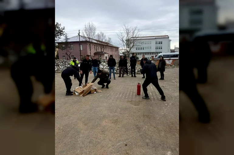 Bilecik’te emniyet personeline yangın ve deprem farkındalık eğitimi