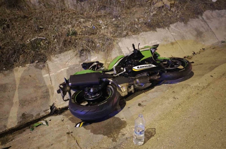 Bilecik’te hafifi ticari araç ile motosiklet çarpıştı; 1 yaralı