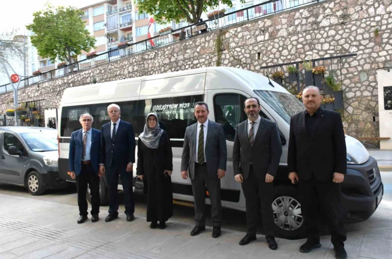 Bilecik’te hafızlık kurslarına minibüs desteği