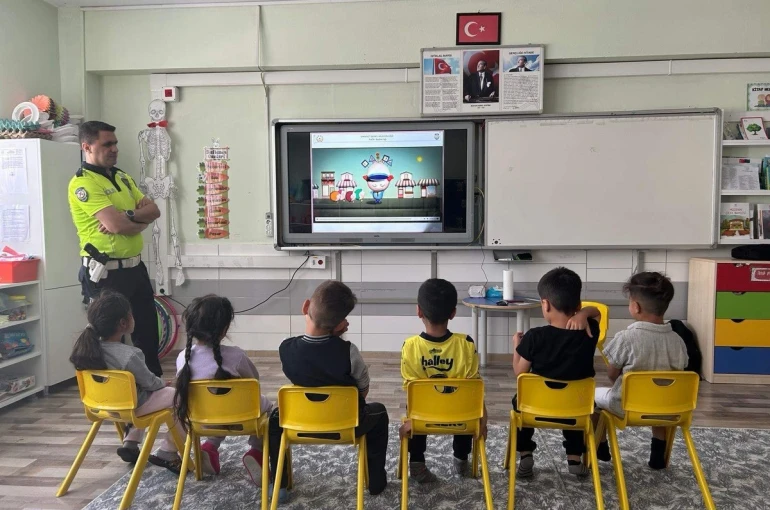 Bilecik’te öğrencilere trafik eğitimi verildi