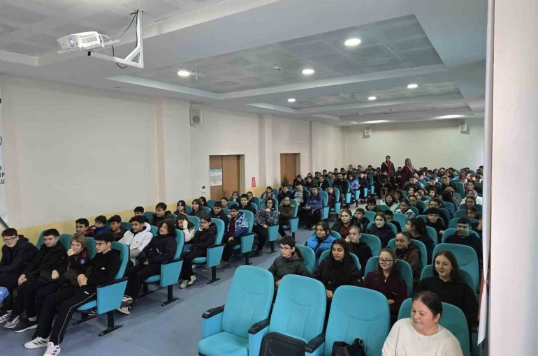 Bilecik’te sosyal medya bağımlılığına karşı farkındalık eğitimi