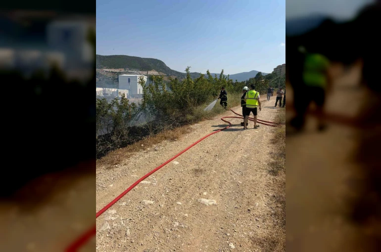 Bilecik’te YHT hattı yakınında çıkan otluk yangını anında söndürüldü