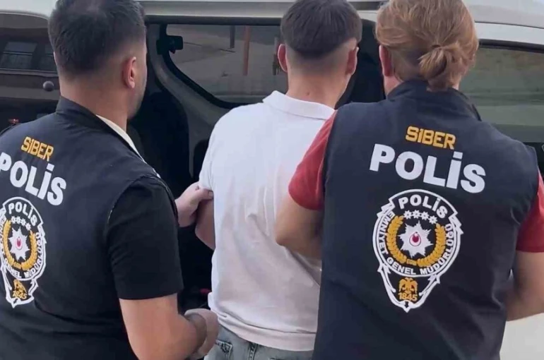 Bilişim dolandırıcılarına operasyon: 4 kişi tutuklandı