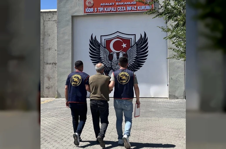 Bilişim yoluyla hırsızlık suçundan aranan hükümlü yakalandı