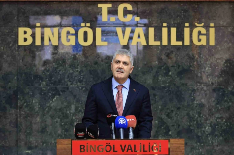 Bingöl Valisi Çelik görevine başladı