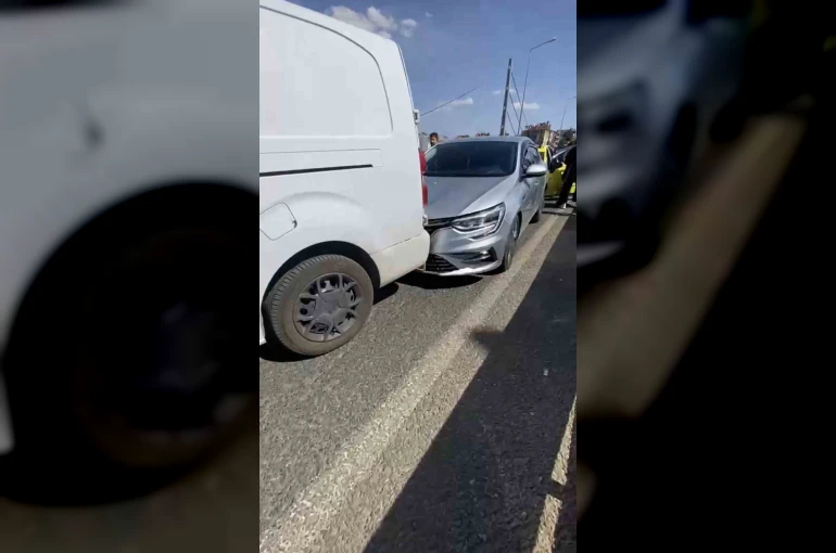 Bingöl’de 4 araçlı zincirleme kaza