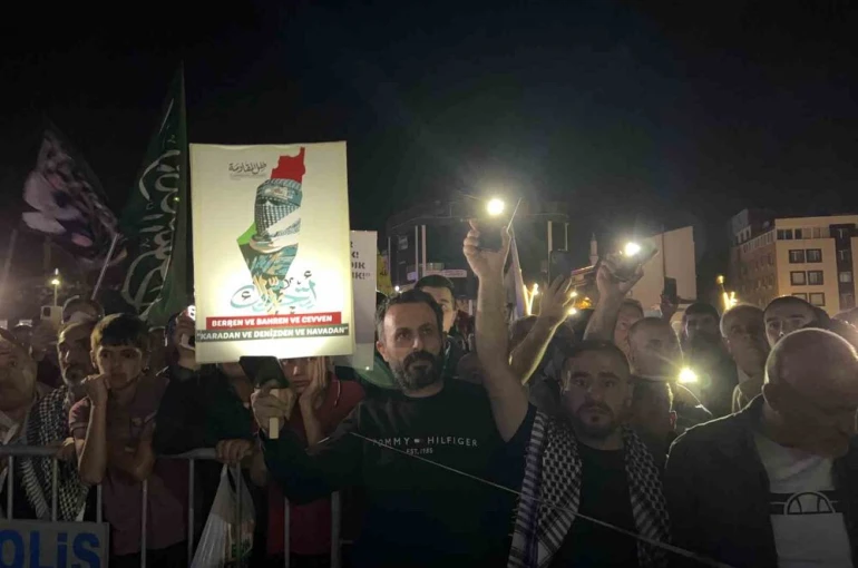 Bingöl’de Filistin’e destek yürüyüşü