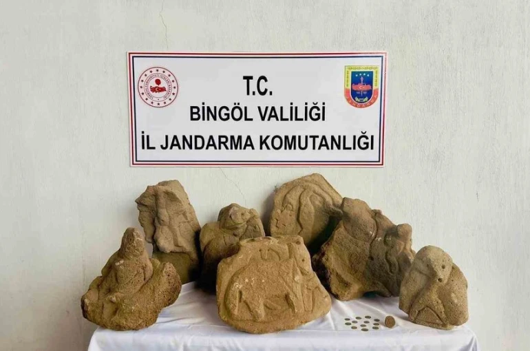 Bingöl’de jandarma ekipleri eski eser ele geçirdi