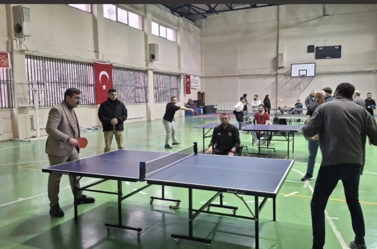 Bingöl’de masa tenisi turnuvası başladı