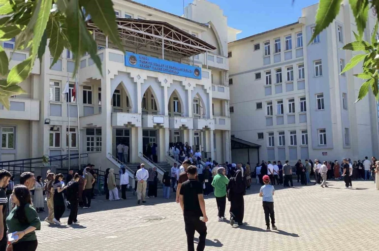Bingöl’de YKS heyecanı sürüyor