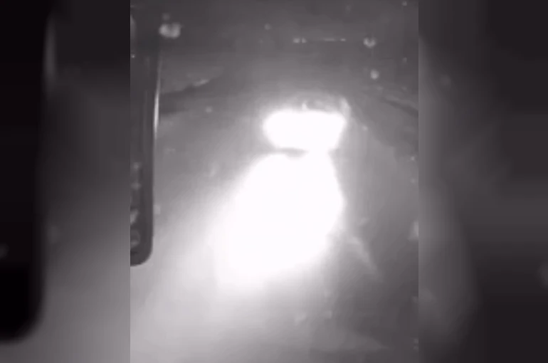 Bir ailenin yok olduğu kaza anı kamerada