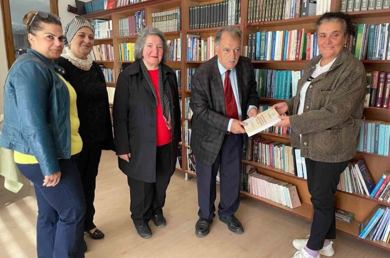 Bir ömrün bilgisi raflarda: Kürkçüoğlu’ndan 800 kitaplık bağış