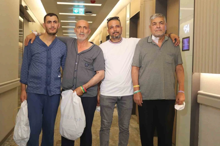 Biri damadının, diğeri oğlunun bağışıyla hayata tutundu