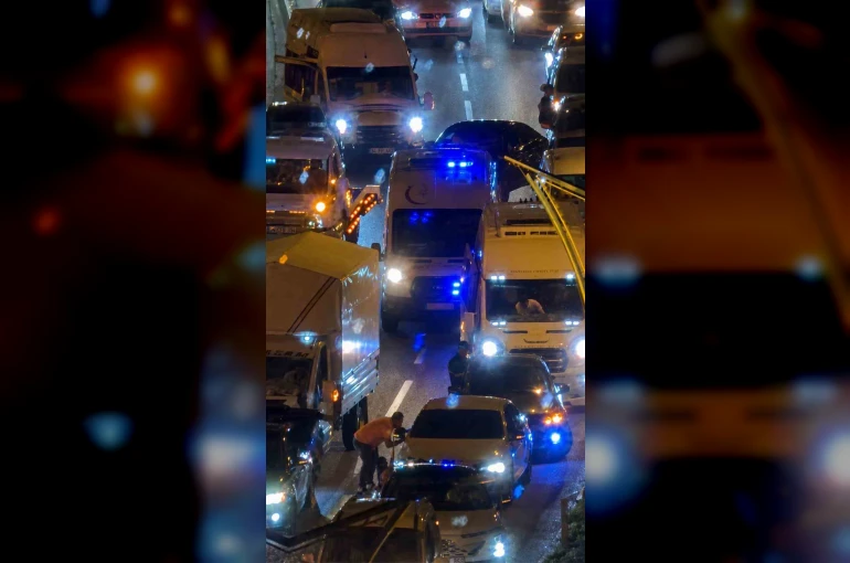 Bitlis Spor kutlamalarında ambulansa yol açan vatandaş takdir topladı