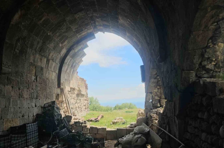 Bitlis’in tarihi mirası sessizce yok oluyor: Lale Paşa Hanı ilgi bekliyor