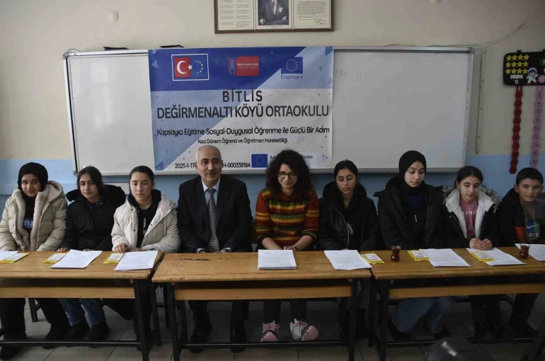Bitlisli köy okulu öğrencilerine Avrupa yolu açıldı