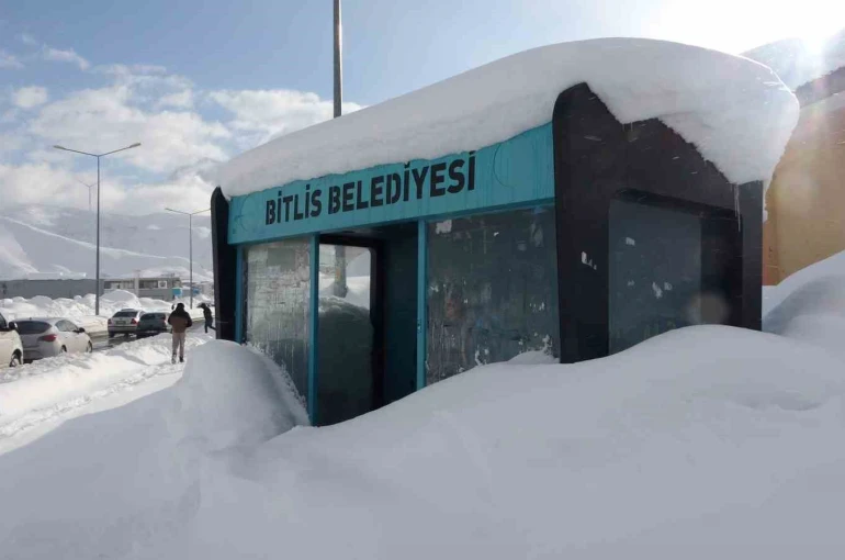 Bitlis’te 76 köy yolu ulaşıma kapalı