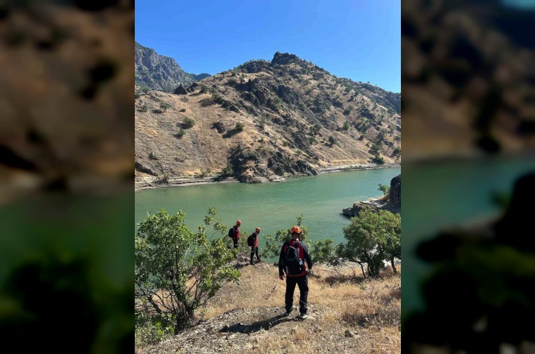Bitlis’te derede kaybolan 13 yaşındaki çocuğu arama çalışmaları sürüyor