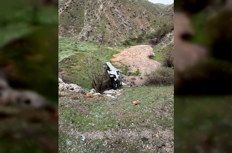 Bitlis’te trafik kazası: 4 yaralı