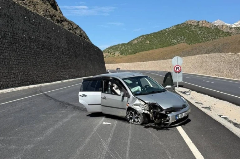 Bitlis’te trafik kazası: 5 yaralı