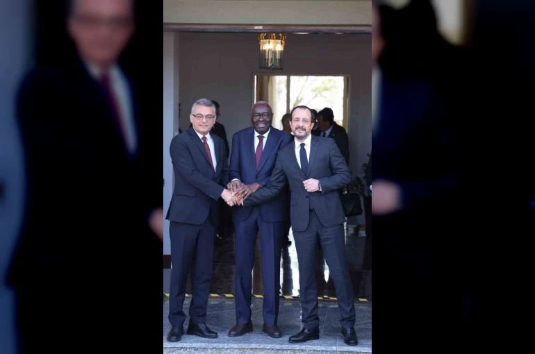 BM: "Kıbrıs liderleri bir sonraki gayriresmi toplantı için hazır"