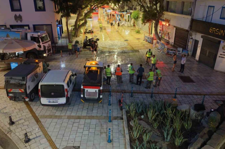 Bodrum Çarşı Mahallesi’nde kapsamlı temizlik