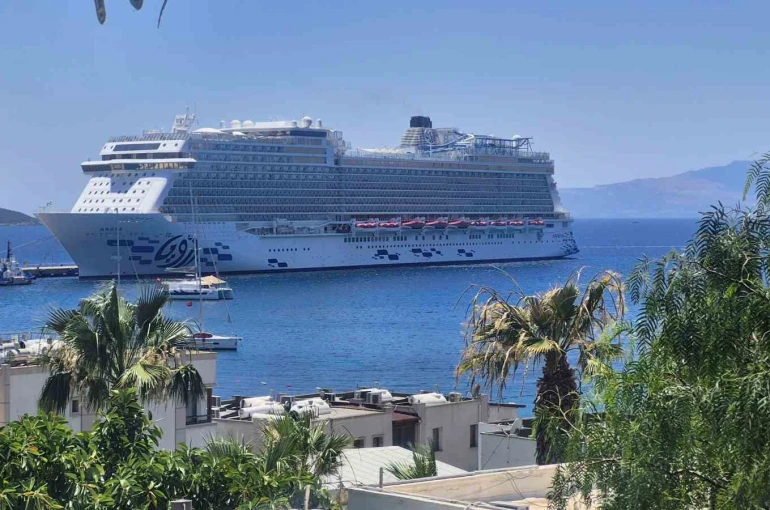 Bodrum’a 1532 yolcu ile geldi