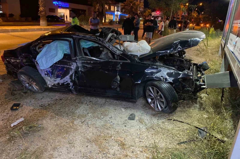 Bodrum’da takla atan otomobildeki 3 kişi yaralandı