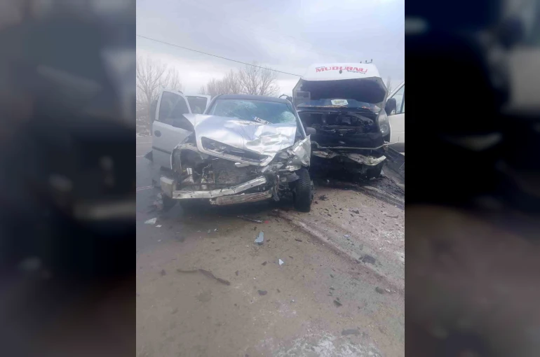 Bolu-Mudurnu yolunda feci kaza: 1’i ağır 10 yaralı