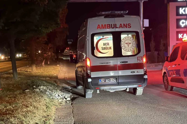 Bolu’da düğünde kavgayı ayırmaya çalışan baba ile oğlu yaralandı