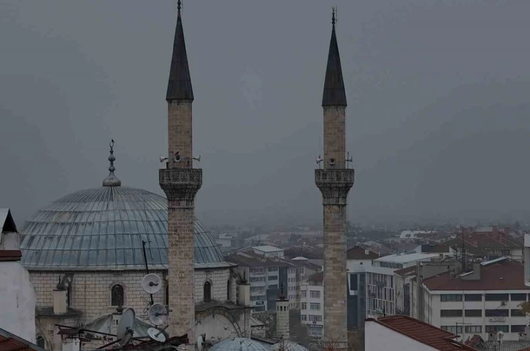 Bolu’da sis etkili oluyor: Sis tabakası böyle görüntülendi