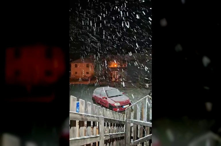 Bolu’nun yüksek kesimlerine kar yağdı