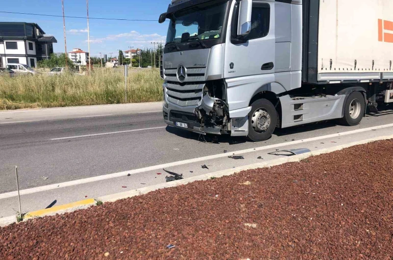 Bolvadin’de trafik kazası: 1 yaralı