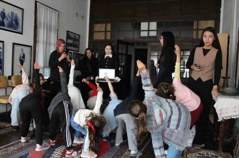 Bor Halk Kütüphanesi’nde 56 öğretmen adayından 19 farklı etkinlik