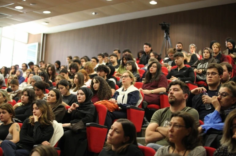 Boşanma ve kadına karşı şiddet paneli düzenlendi