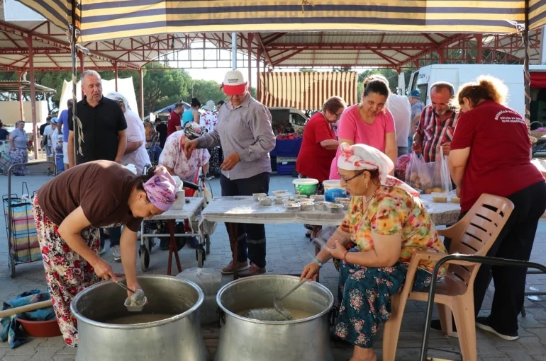 Bozdoğan Belediyesi’nden aşure ikramı
