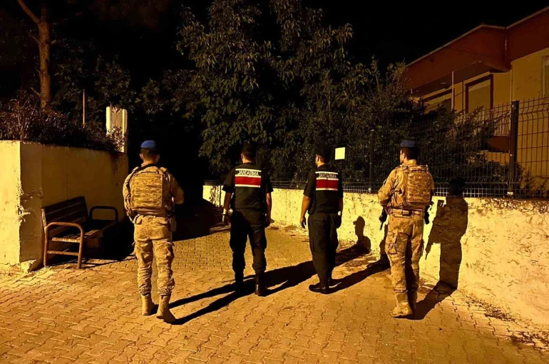 Bozdoğan’da jandarmadan gece boyu yangın ve hırsızlık denetimi